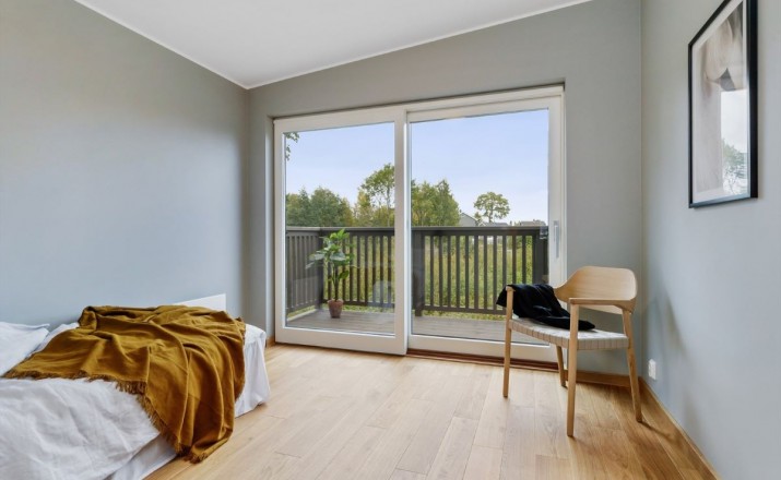 Timber lift-slide doors